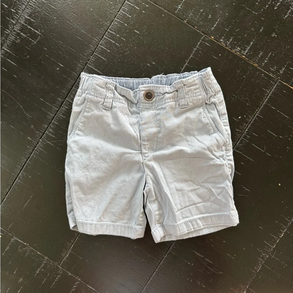 3T OshKosh B'gosh Light Gray Elastic Waist Shorts